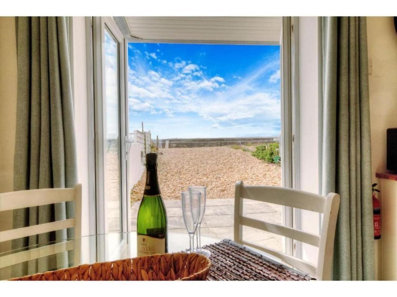Air Maison - Solent View Beachfront Apartment South Hayling Eksteriør bilde